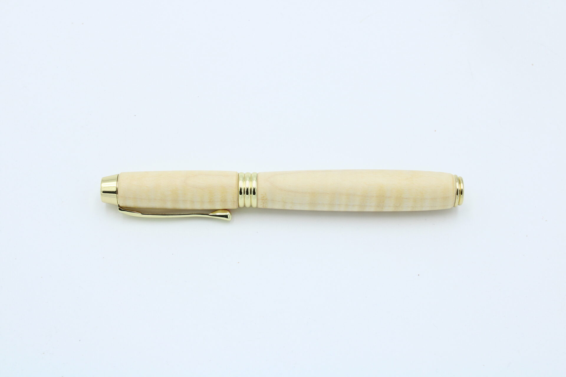 Füllfederhalter Manager aus geriegeltem Ahornholz Gold
