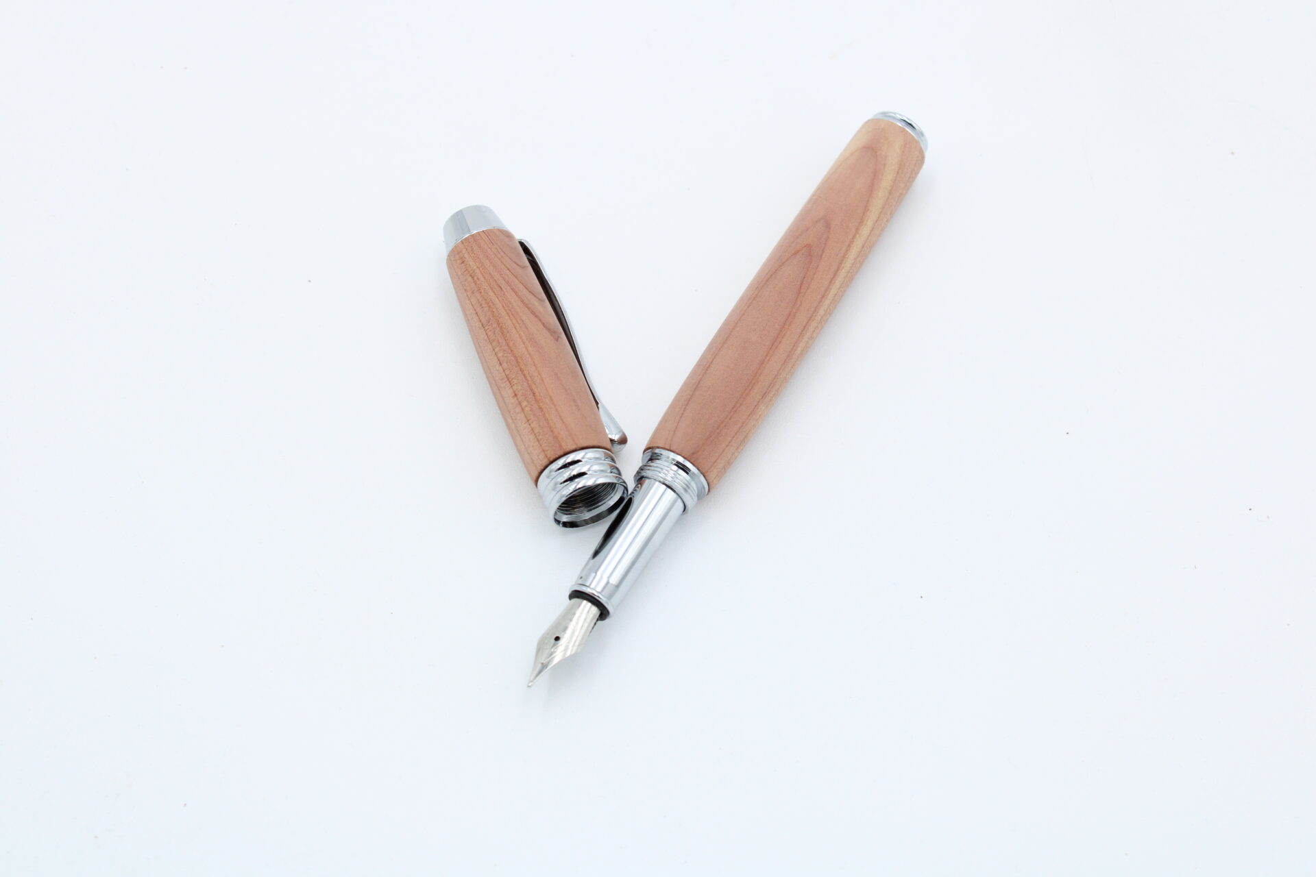 Füllfederhalter Manager aus Wacholderholz Chrom