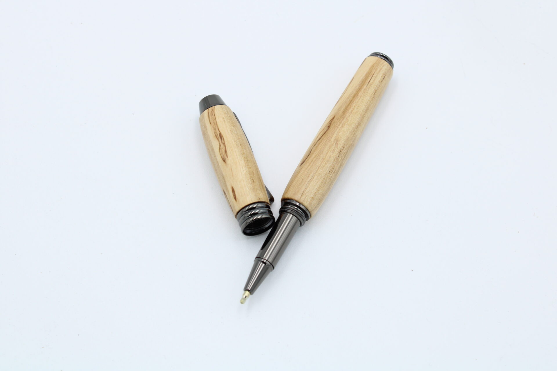 Rollerball Manager aus gemasertem Birkenholz Gunmetal