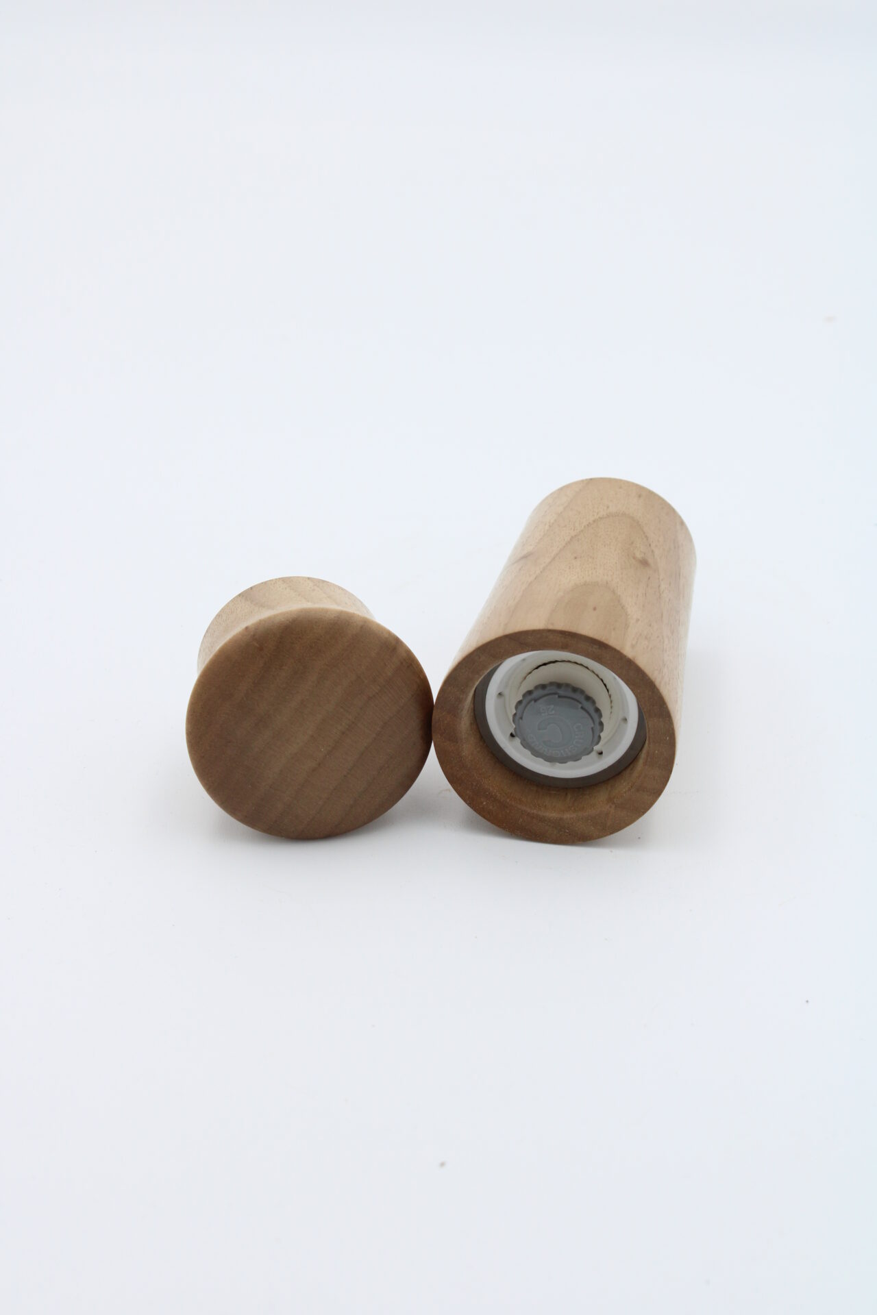 Gewürzmühle aus Nussbaumholz