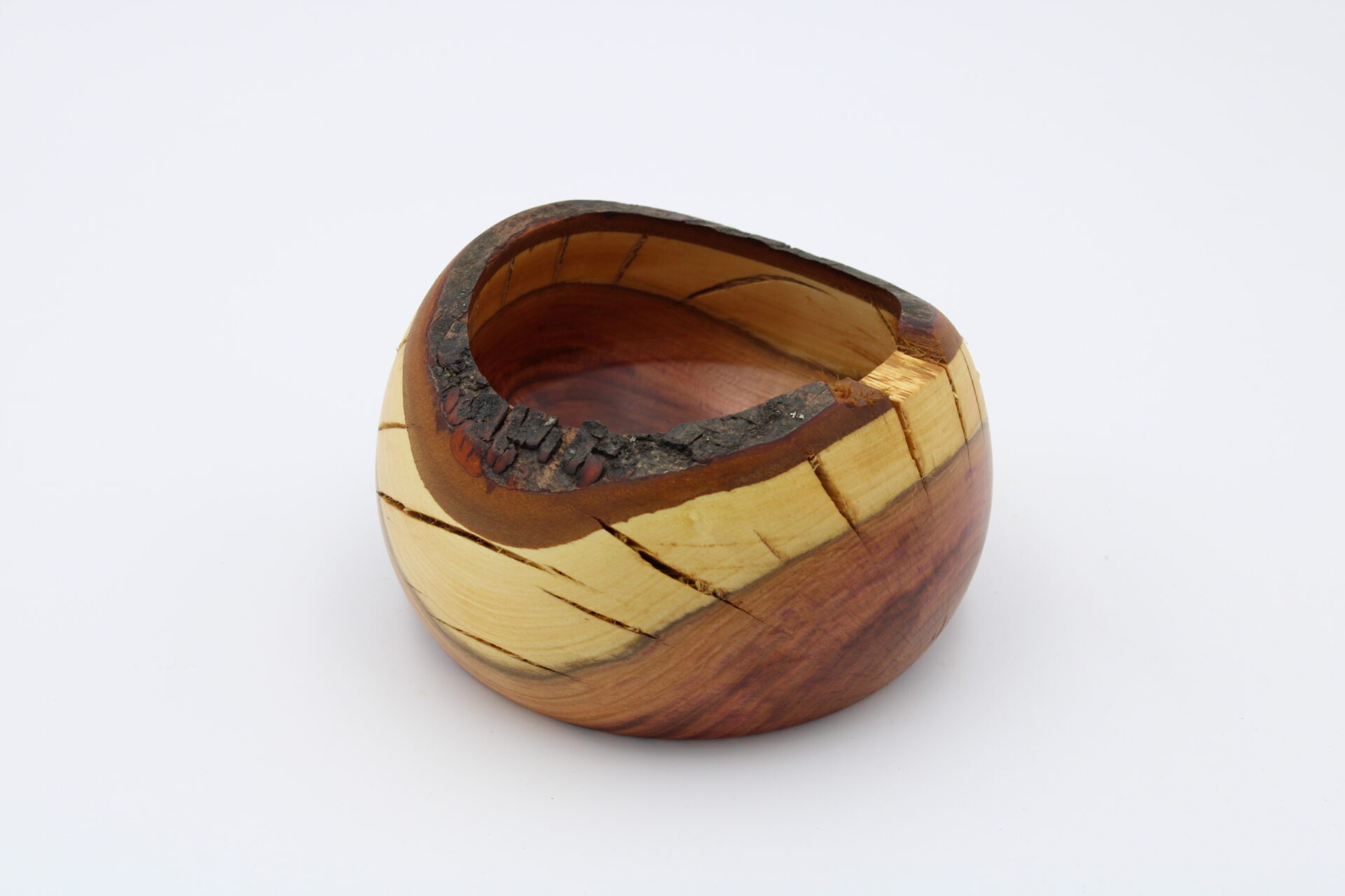 Schale Zwetschge mit Naturrand