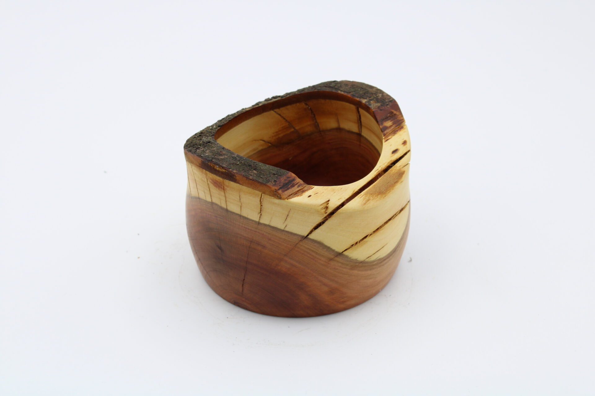 Schale Zwetschge mit Naturrand